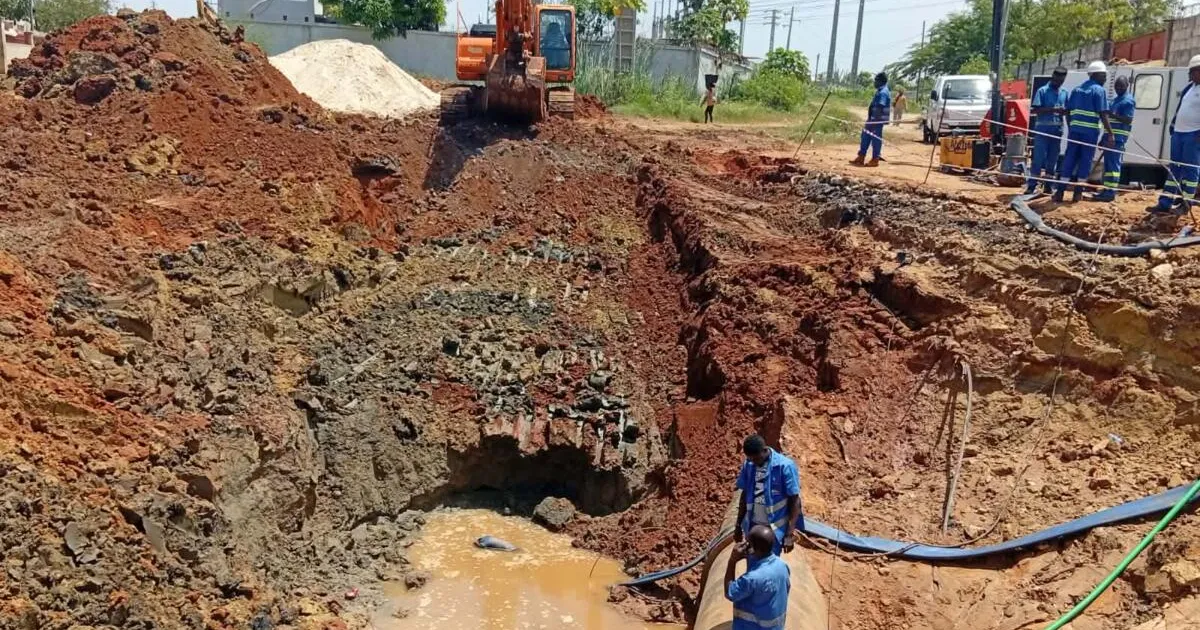 Rotura na conduta da ETA de Kifangondo deixa seis municípios de Luanda com falta de água há vários dias – EPAL já trabalha na reparação da canalização