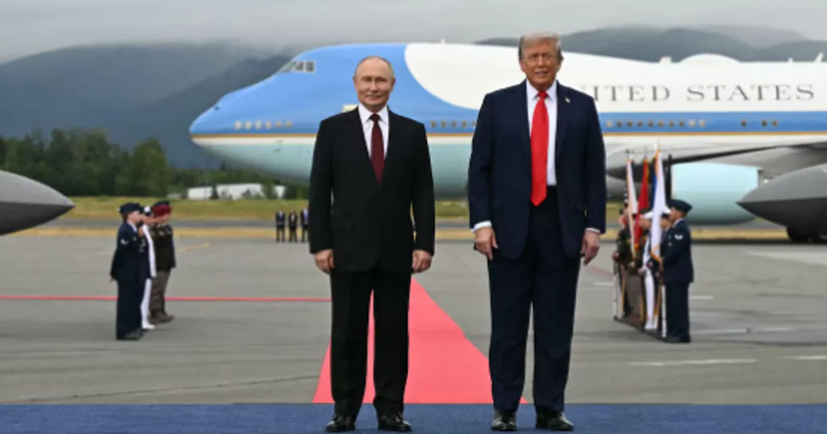 Rússia/Ucrânia: E o "Norte" da bússola da guerra voltou a mudar na Casa Branca – Moscovo e Washington de novo alinhados para "desnortear" Kiev