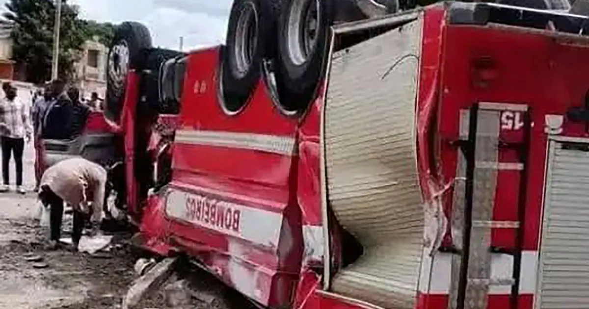 Huambo: Acidente mata agente do SPCB durante simulação – Há suspeitas que viatura transportava pouca água no reservatório, tornando-se insegura