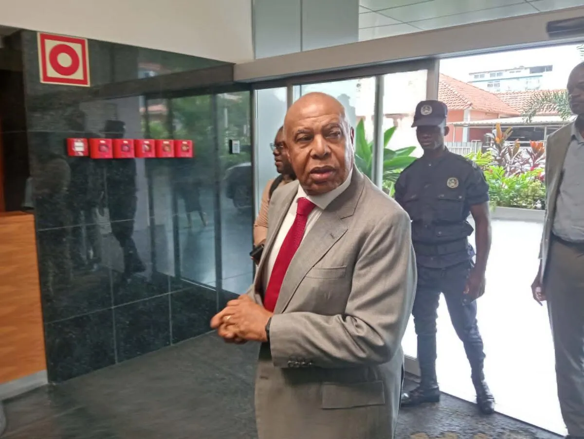 MPLA: Higino Carneiro não desiste da corrida à liderança do partido – Candidato critica apoio do Bureau Político a João Lourenço