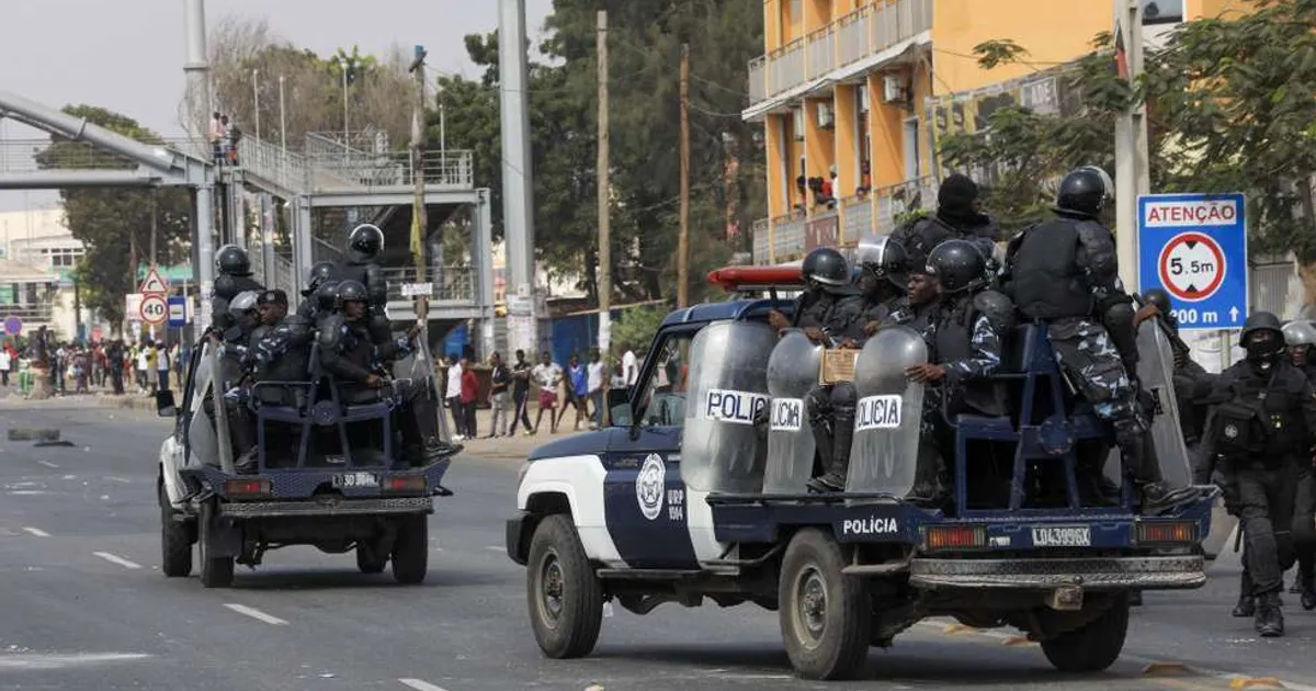 Luanda amanhece sob forte aparato policial no dia em que o Conselho da República se reúne para analisar situação de segurança