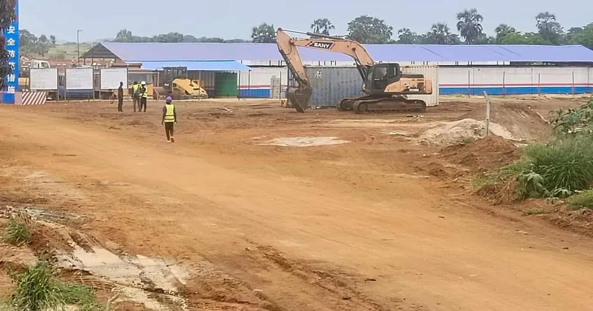 Bengo: Proprietária de terreno acusa juíza de usar cargo para beneficiar empresa chinesa, magistrada refuta acusação e desafia-a a recorrer