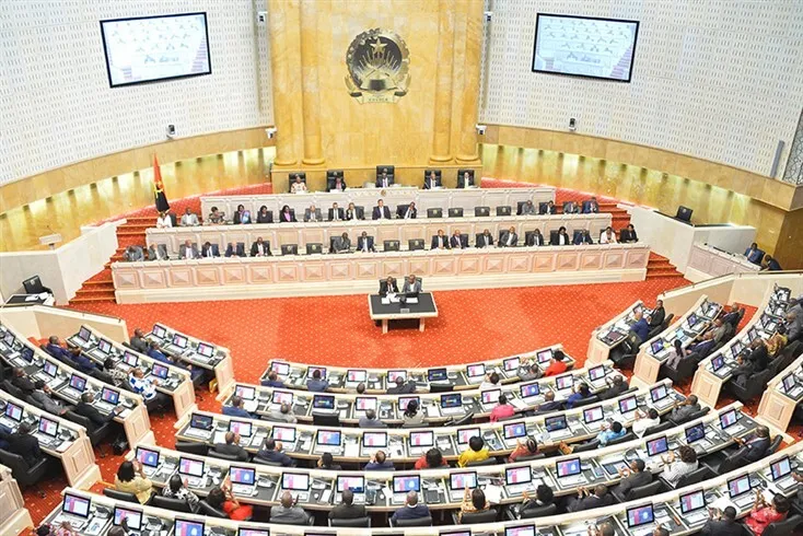MPLA aprova movimentação de duas deputadas