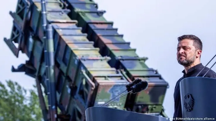 Rússia/Ucrânia: Donald Trump incentiva aposta na paz e oferece-se para continuar a mediar esse esforço em carta enviada a Zelensky