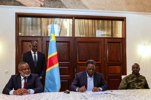 RDC: Um ano após ter sido condenado à pena de morte por traição à Pátria, ex-Presidente Kabila cria movimento político-militar para tomar o poder em Kinshasa