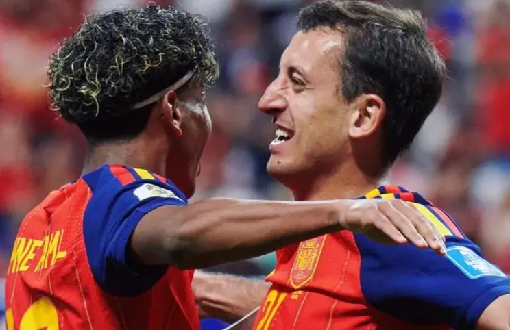 Mundial 2026: Redemoinho espanhol varre "falcões verdes" em Atlanta