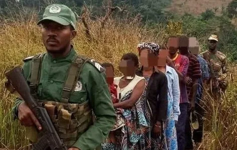 Polícia de Guarda Fronteiras detém 500 congoleses no Zaire por se instalarem ilegalmente no País
