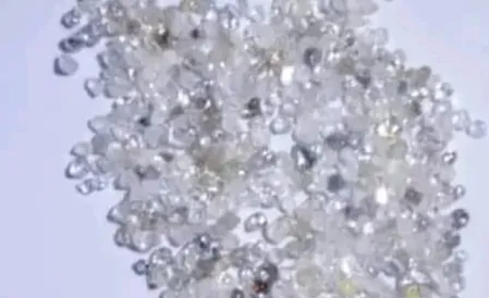 Lunda-Norte: SIC apreende mais de 500 diamantes e detém um comerciante