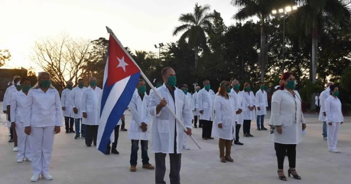 PR autoriza 71,3 milhões de euros para contratação de mais de mil médicos cubanos