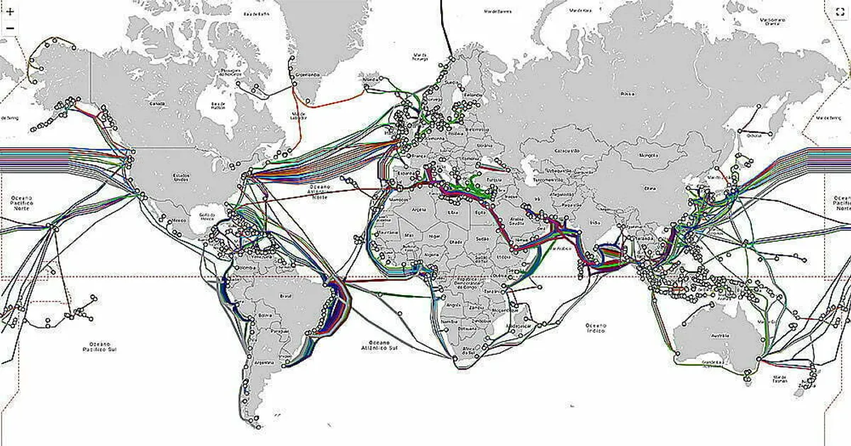 Luanda: Cidadão chinês suspeito de desviar chamadas internacionais da UNITEL e AFRICELL começou a ser julgado