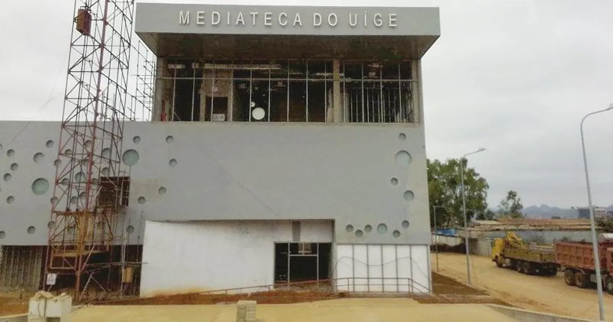 Obras de construção da Mediateca do Uíge já levam mais de 10 anos - Contrato previa execução da empreitada em 14 meses