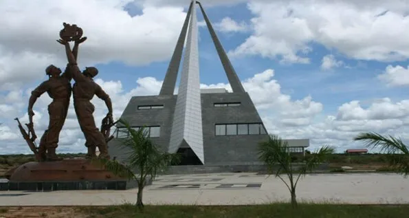 Generais divergem sobre "inverdades" da batalha do Cuito Cuanavale