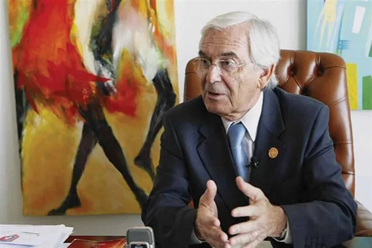 «Sem o MPLA não há pacto», alerta Onofre dos Santos, antigo director das eleições - Pressuposição de vitória eleitoral da UNITA pode claudicar iniciativa