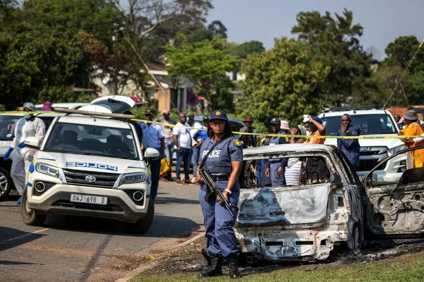 África do Sul: Tiroteios deixam dezenas de mortos em Joanesburgo e Cidade do Cabo