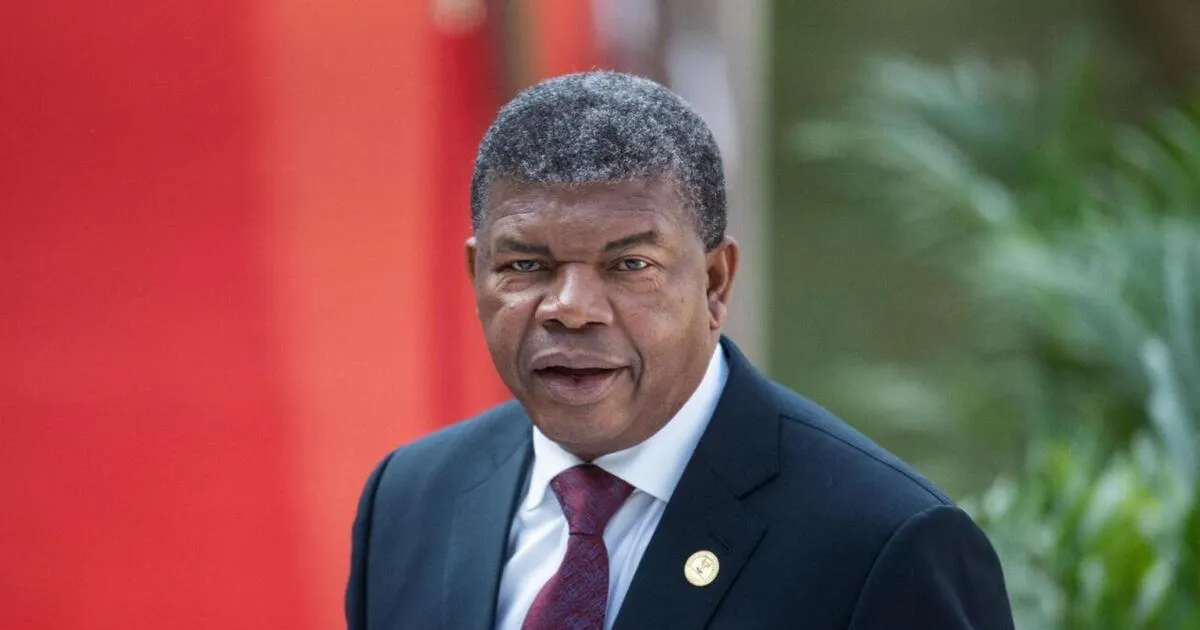 Presidente da República diz que mandou "passear" a "meia-dúzia" de opositores que contestou a criação de novas províncias