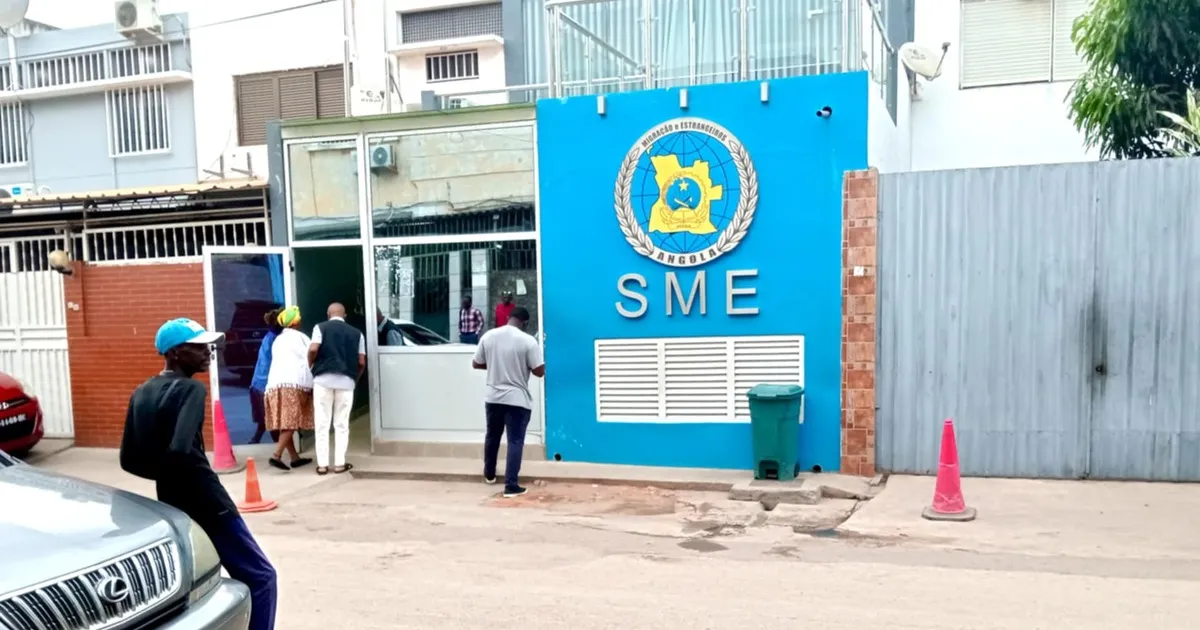 Entrada dos serviços digitais no SME e na DTSER acaba com enchentes e "mixeiros" à porta, mas utentes queixam-se de dificuldades no acesso ao cadastramento no portal da DTSER