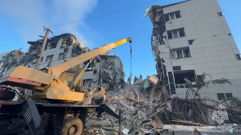 Rússia/Ucrânia: Após poderoso ataque a Kiev, russos avisam habitantes da capital ucraniana para se afastarem de locais de interesse militar e governamental