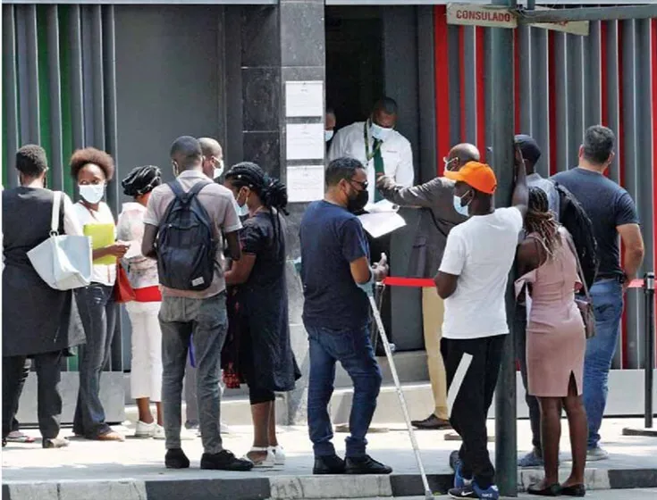 Consulado português em Luanda muda procedimento para vistos de trabalho a partir de 1 de Junho