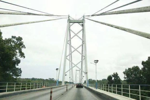 Ponte sobre o rio Cuanza vai ter balança de pesagem a partir de Novembro