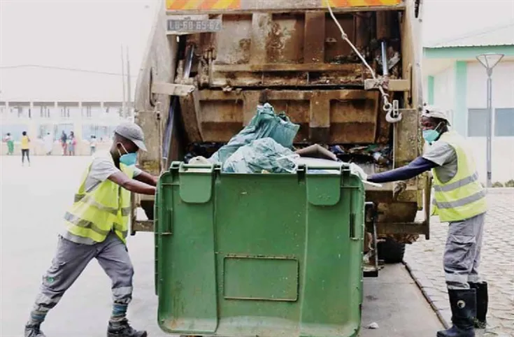 Serviços de limpeza e recolha de resíduos na província de Luanda vão a concurso limitado por prévia qualificação – PR autorizou despesa de 81,6 mil milhões kz