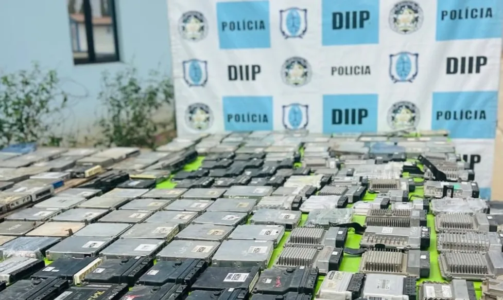 DIIP apreende 443 placas electrónicas roubadas de viaturas