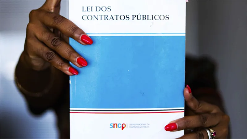 Ajustes directos mantêm estatuto de favoritos em Maio – Em cada três procedimentos, dois foram com recurso à contratação simplificada