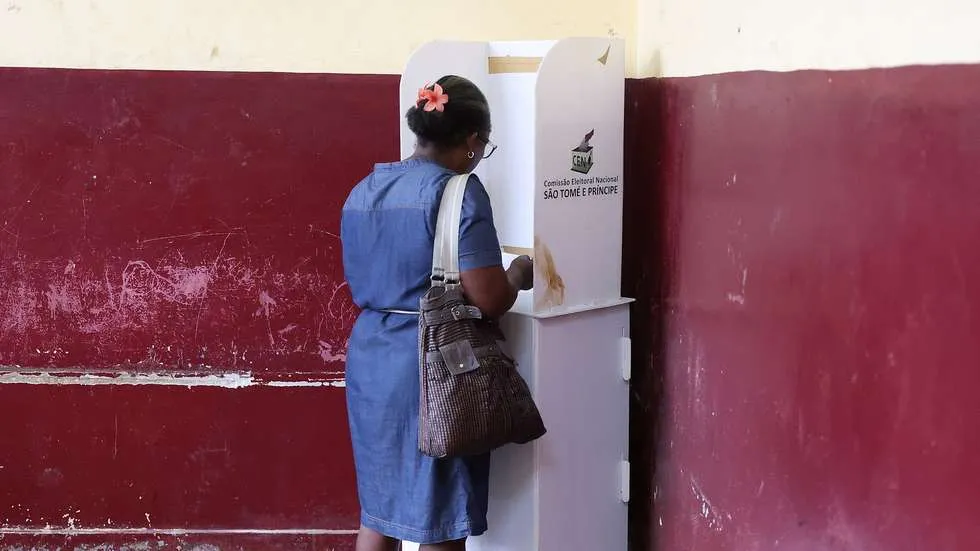 São Tomé e Príncipe fecha campanha e vai às urnas para eleger 55 deputados; abertura do voto teve pouca afluência