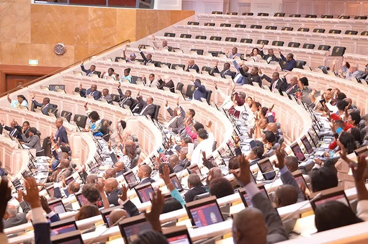 Imposto sobre o Rendimento das Pessoas Singulares em debate esta semana no Parlamento