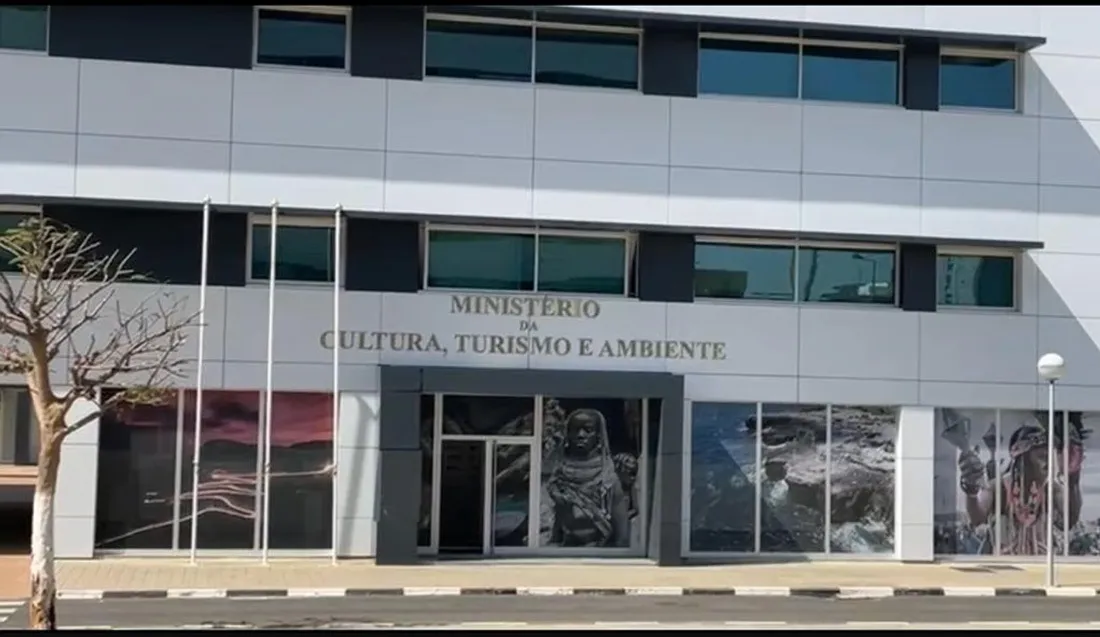 PR autoriza, "a título excepcional", o ingresso de 338 pessoas no quadro de pessoal do Ministério da Cultura