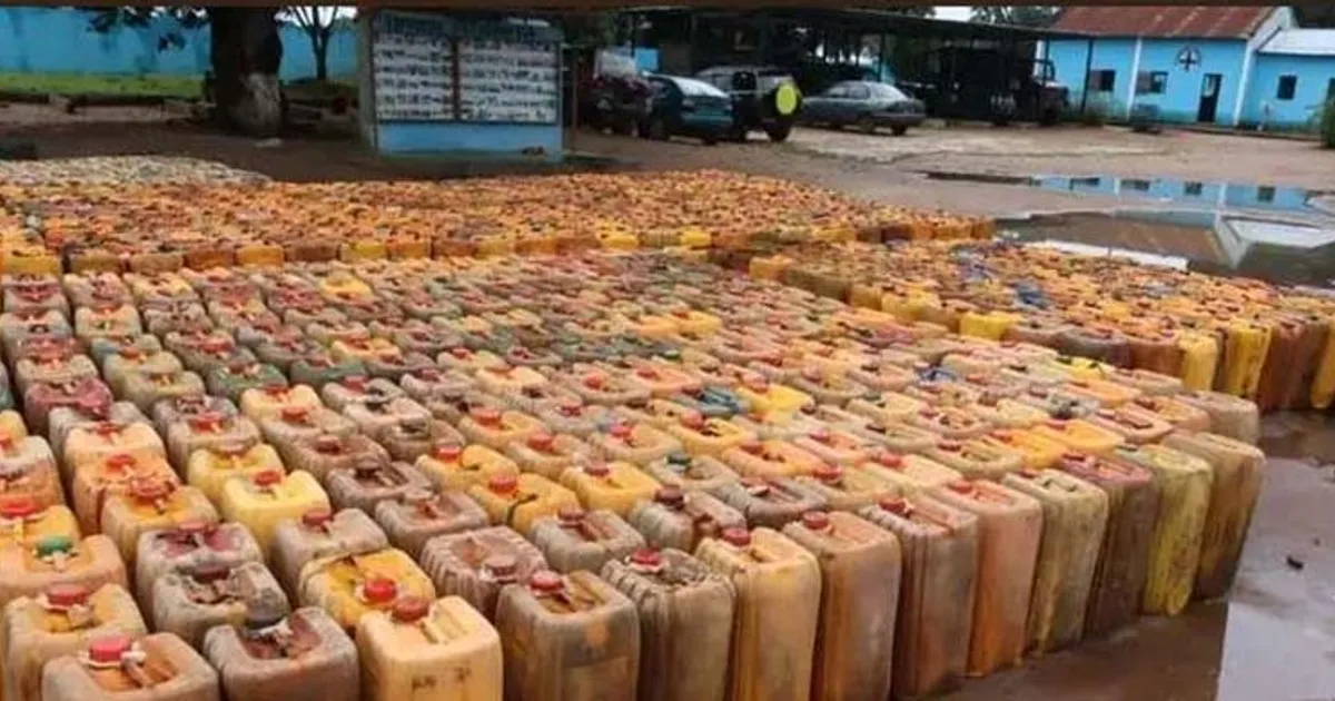 Huíla: Detidos prestadores de serviços que desviavam combustível da Central Térmica de Caluquembe para vender