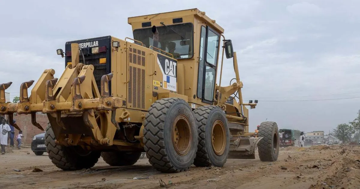 Luanda: Depois de décadas de clamor, finalmente estrada do Cemitério de Viana vai ser arranjada - Para a reabilitação de 6 km deste troço, GPL desembolsa mais de 25 mil milhões de Kz