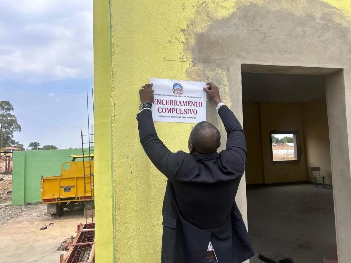 Huambo: MESCTI encerra compulsivamente Instituto Superior Politécnico Universitário da Caála “Rainha do Milho” por funcionar sem autorização