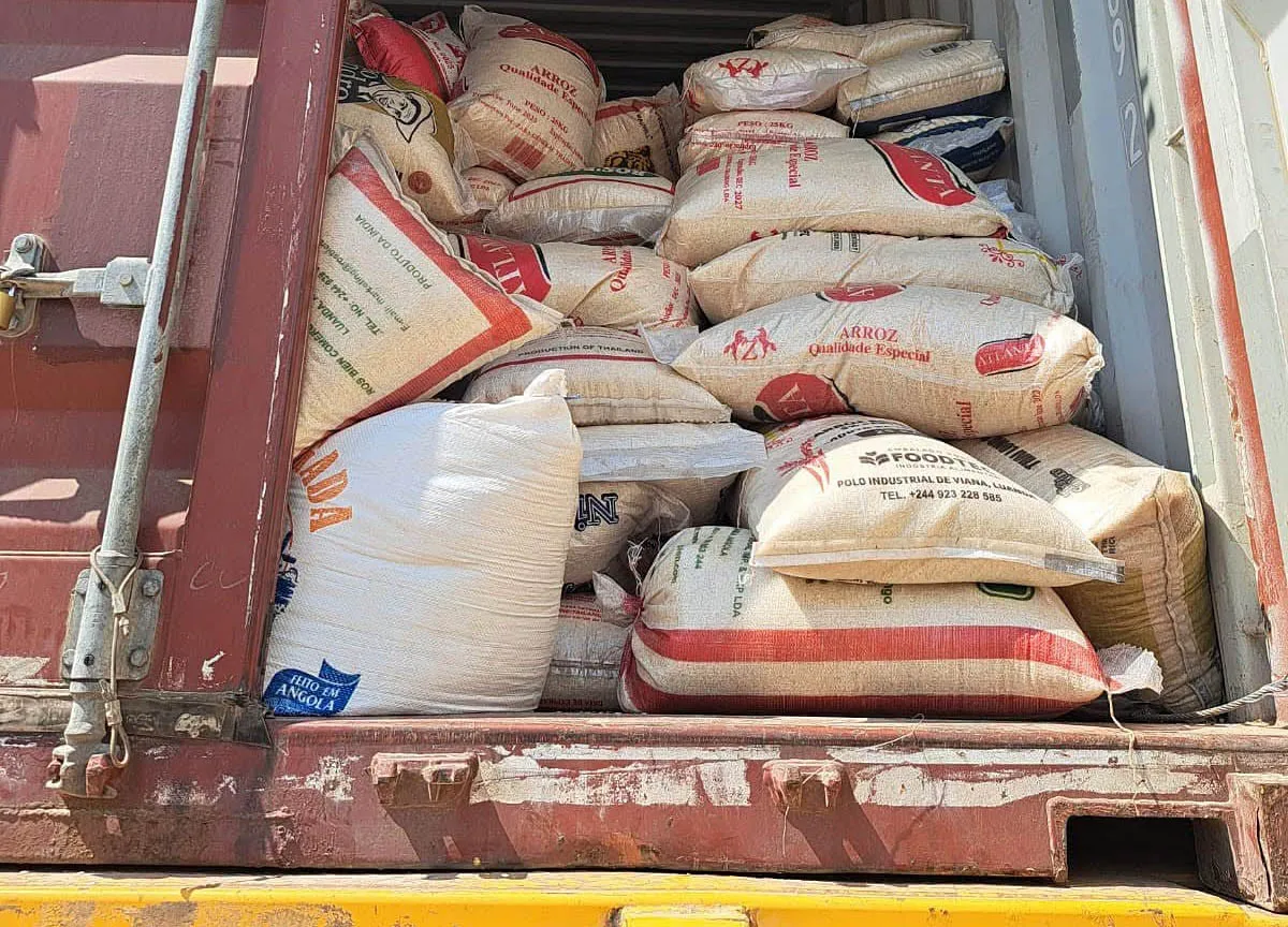 Benguela: SIC apreende 800 sacos de arroz deteriorado e detém duas negociantes
