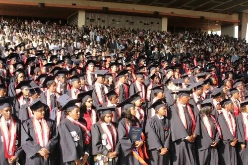 INAAREES diz ter reduzido período de espera para homologação de diplomas, mas requerentes contestam