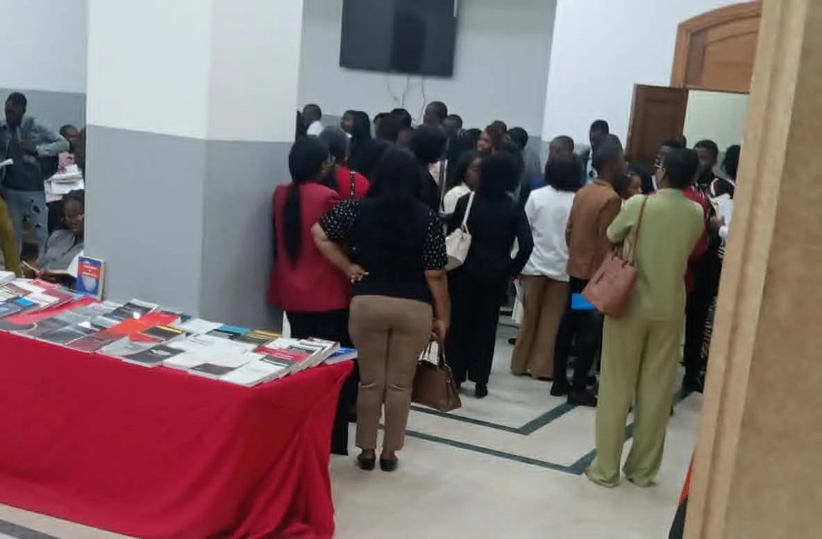 Tribunais reforçados com novos funcionários — Admitidos no concurso público começam a ser enquadrados esta semana