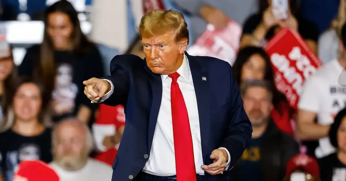 Rússia/Ucrânia: Trump "enojado" com falta de vontade de Moscovo para fazer a paz com Kiev – Zelensky pede aos russos que se livrem de Putin com uma "mudança de regime"