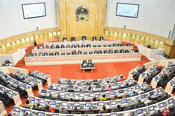 PRS e FNLA acusados de andar atrelados ao MPLA