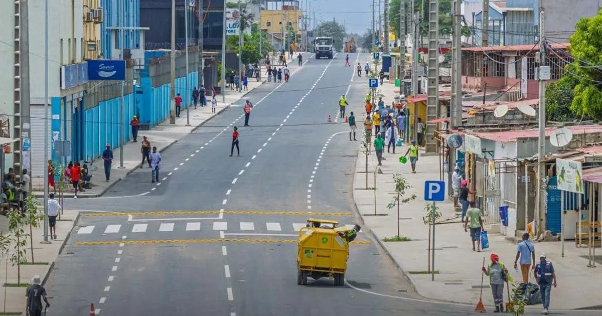 Luanda: Após vários anos de degradação, Rua da Suave foi reaberta em Viana