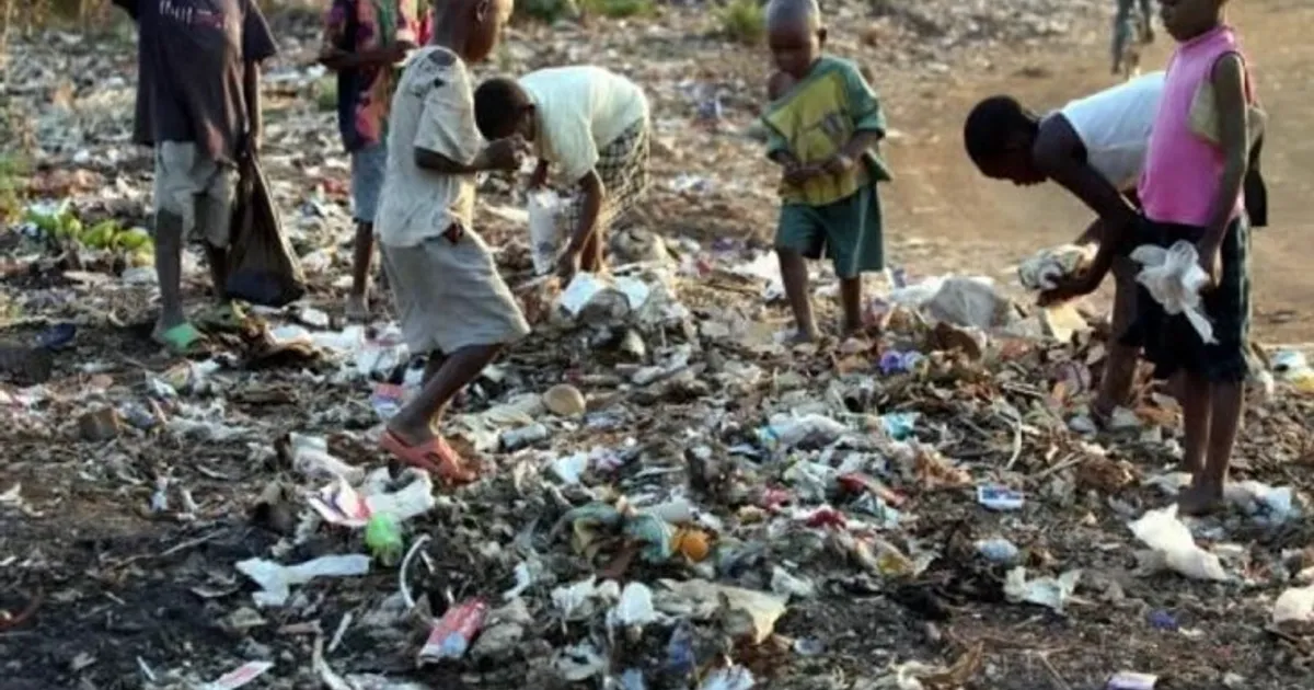 Angola regista agravamento da pobreza com buracos sociais e institucionais profundos, diz a Igreja Católica