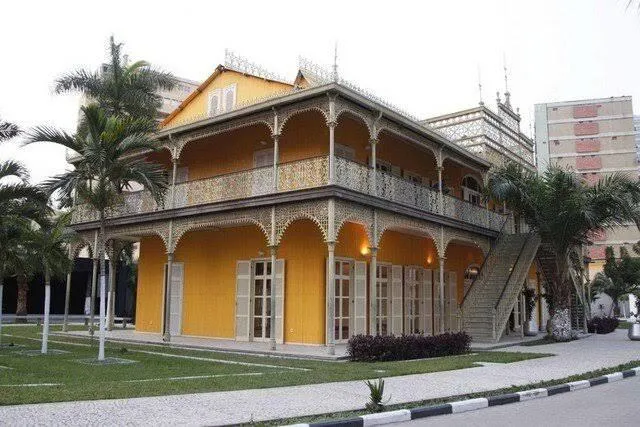 Palácio de Ferro torna-se viveiro para Bienal da CPLP