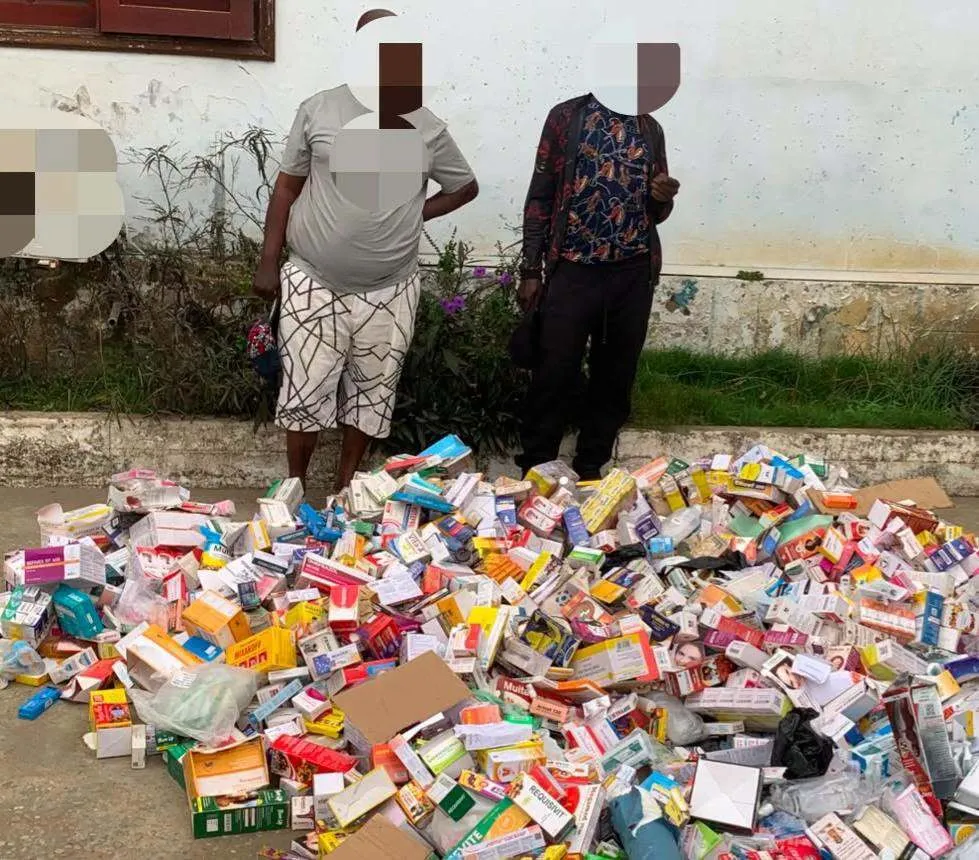 Operação em mercados angolanos empurra venda ilegal de medicamentos para Cabinda