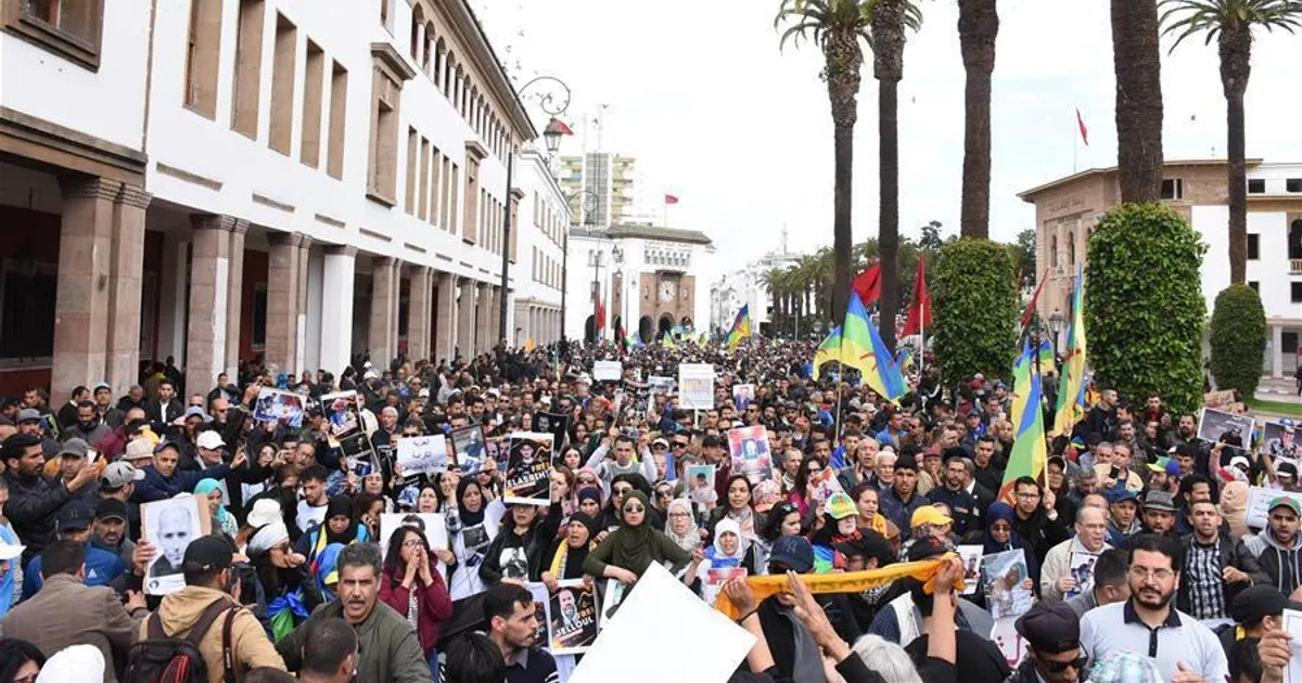África: "Gen Z" ataca em Marrocos depois das convulsões sociais em Madagáscar e Quénia – Largos milhares de jovens inundam ruas marroquinas com protestos anti-governo