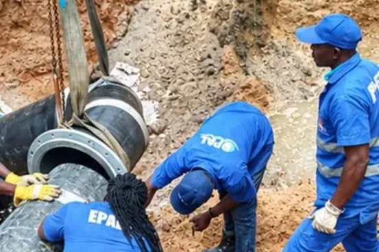 Rotura de conduta na Ingombota condiciona abastecimento de água na Baixa de Luanda