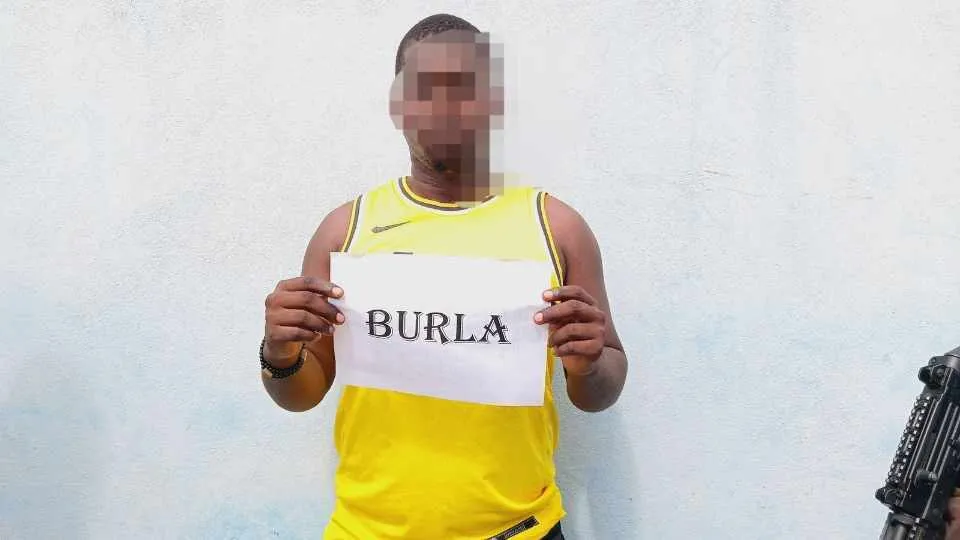 Cabinda: Detido falso comissário da PN, líder de um grupo que usava redes sociais para extorsão