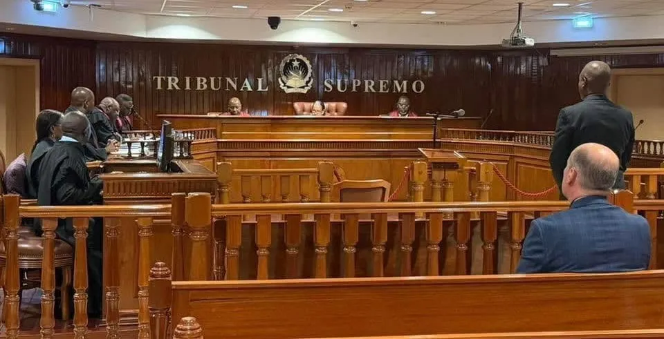 Juiz que mandou desbloquear mais de 1 milhão USD da conta cativa de Joaquim Sebastião condenado a cinco anos de prisão