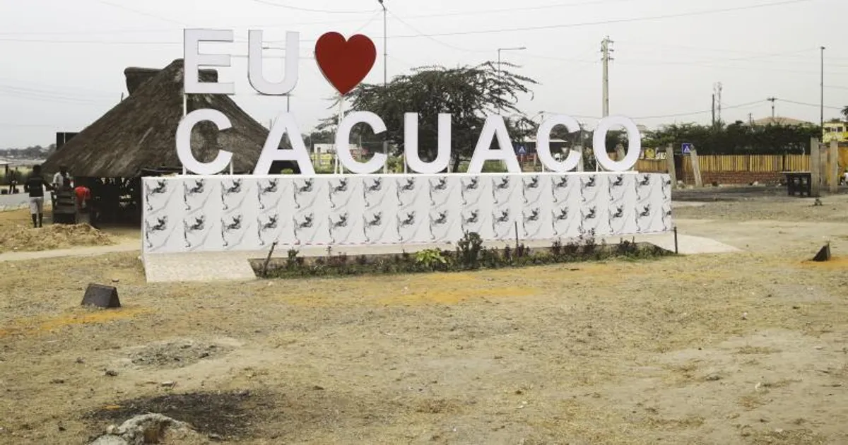 Entre letreiros e consultorias: Cacuaco aplica 240,7 milhões Kz para melhorar imagem
