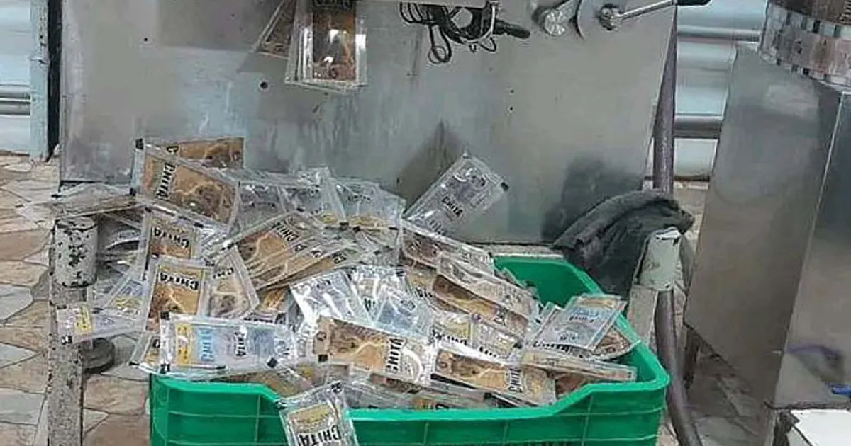 SIC apreende mais de uma tonelada de whisky em "pacotinhos" que tinha como destino a RDC