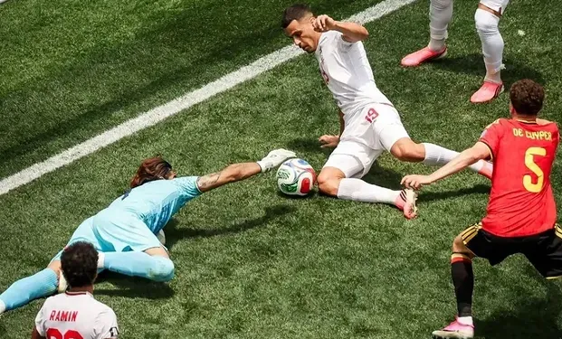 Mundial 2026: Belgas não passam pelo Estreito de Alireza Beiranvand