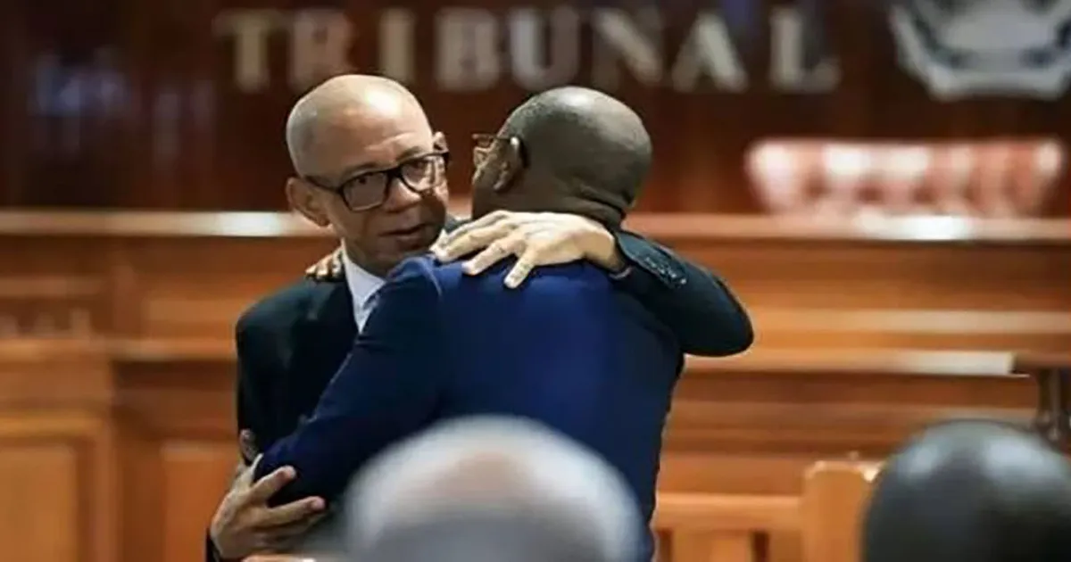 Supremo, indignado com testemunhos de Norberto Garcia e Carlos Feijó, que acusa de arrogância "ao tentarem proteger os arguidos", destaca "contributo relevante" de Kopelipa