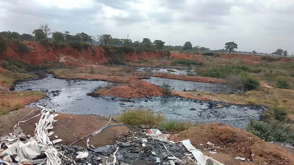 Luanda: Detidos dois cidadãos implicados no crime de poluição ambiental no Bairro Militar em Cacuaco